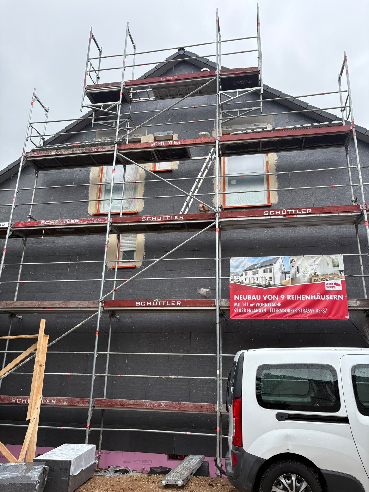 WDVS-Neubau Eltersdorferstraße Erlangen – 9 Reihenhäuser mit Wärmedämmverbundsystem - Bild 3
