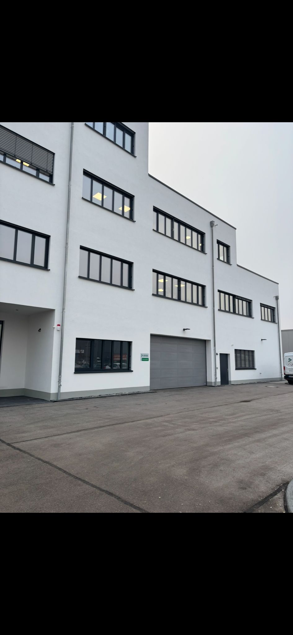 Fassadenarbeiten am DEKRA-Objekt im Interpark Ingolstadt