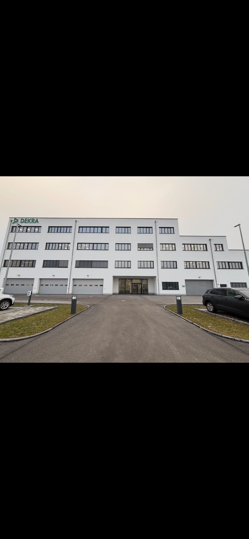 Fassadenarbeiten am DEKRA-Objekt im Interpark Ingolstadt - Bild 3